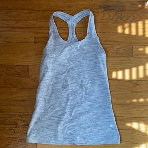 Lululemon workout top